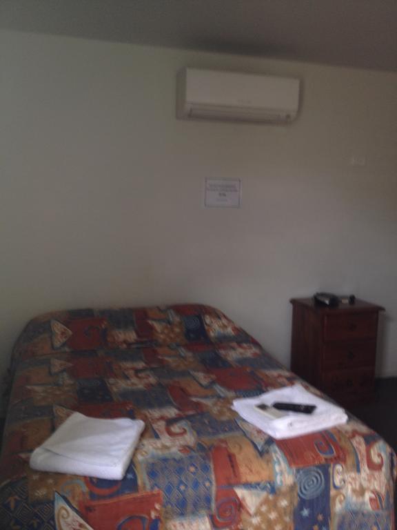 Blackwater Hotel Motel Room photo